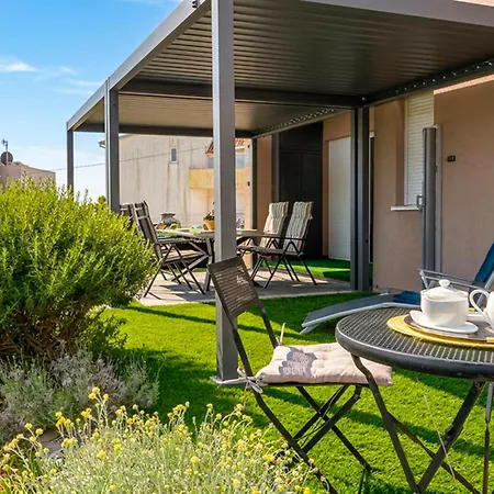 Amazing In With Wifi Apartment